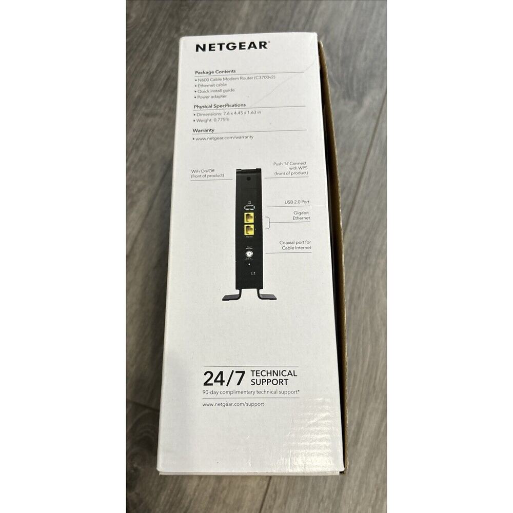 Netgear N600 WiFi Cable Modem Router C3700 - Picture 4 of 6